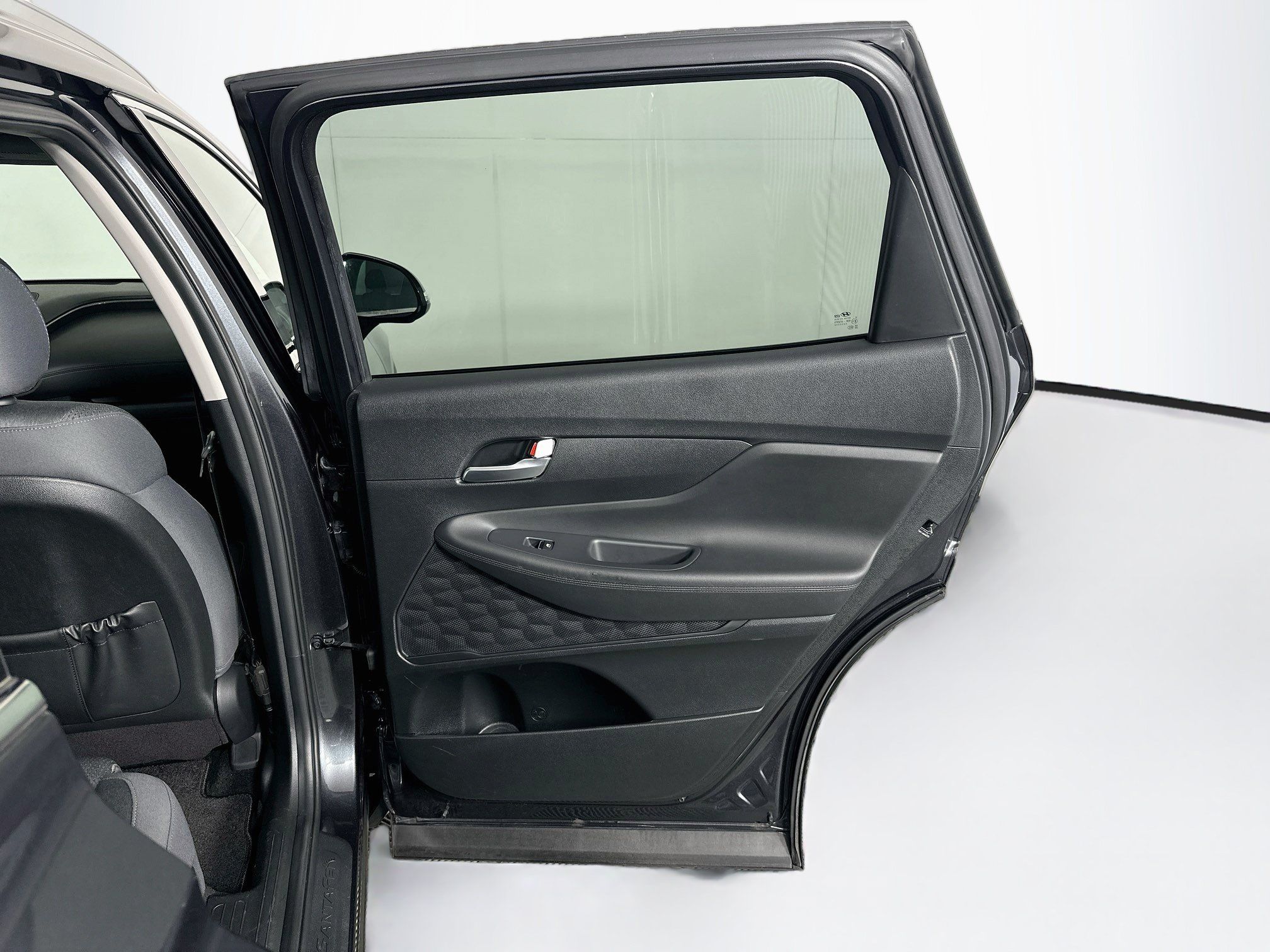 Used 2023 Hyundai Santa Fe SEL FWD image 30