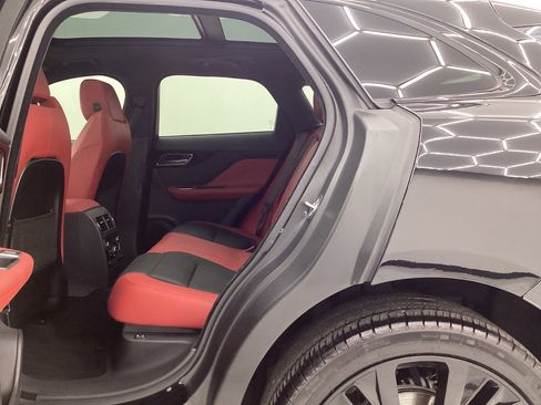 Used 2018 Jaguar F-PACE S image 19