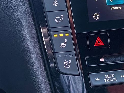 Used 2024 INFINITI QX50 Sport image 22