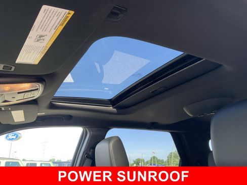 Used 2024 Dodge Durango GT AWD/4WD image 50