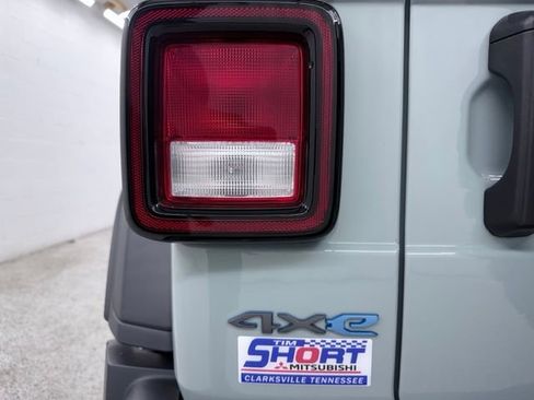 Used 2023 Jeep Wrangler Unlimited w/ Cold Weather Group AWD/4WD image 11