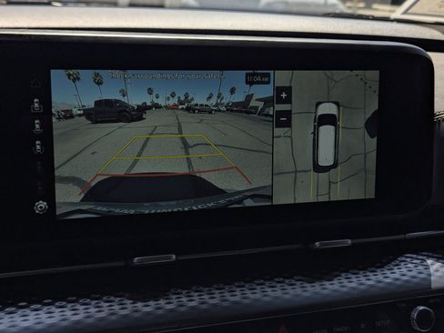 Used 2024 Kia Carnival SX Prestige image 11