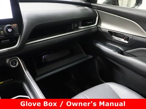 Used 2024 Toyota Grand Highlander XLE image 24