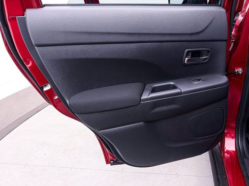 New 2026 Mitsubishi Outlander Sport LE AWD/4WD image 19