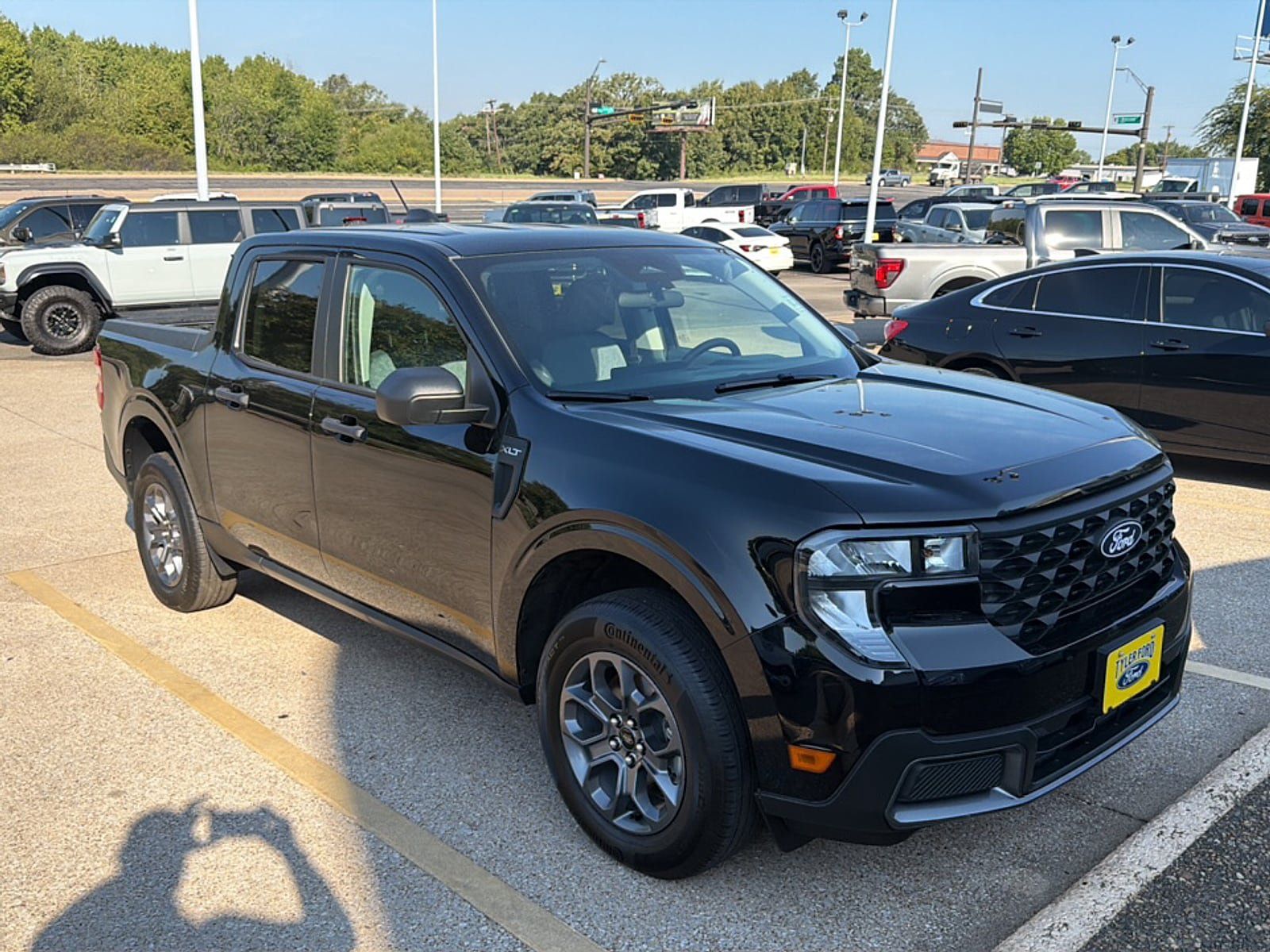 Used 2025 Ford Maverick XLT w/ Equipment Group 302A AWD/4WD image 1
