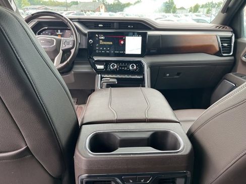 Used 2023 GMC Sierra 1500 Denali image 18
