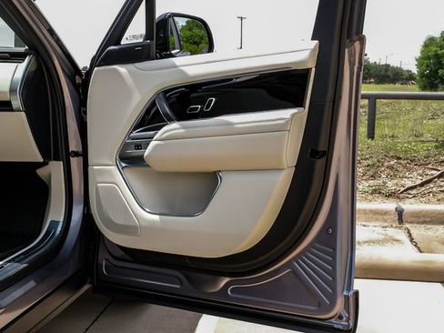 New 2026 Land Rover Range Rover SE AWD/4WD image 54