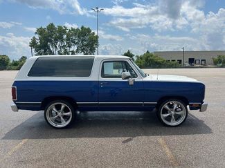 Used 1989 Dodge Ramcharger 2WD video 2