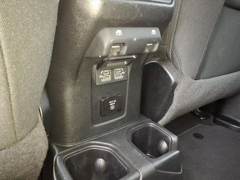 Used 2021 Jeep Gladiator Overland image 25