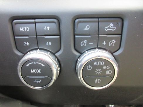 New 2026 GMC Sierra 2500 Denali w/ Denali Reserve Package image 18