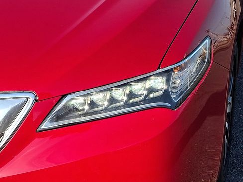 Used 2017 Acura TLX image 12