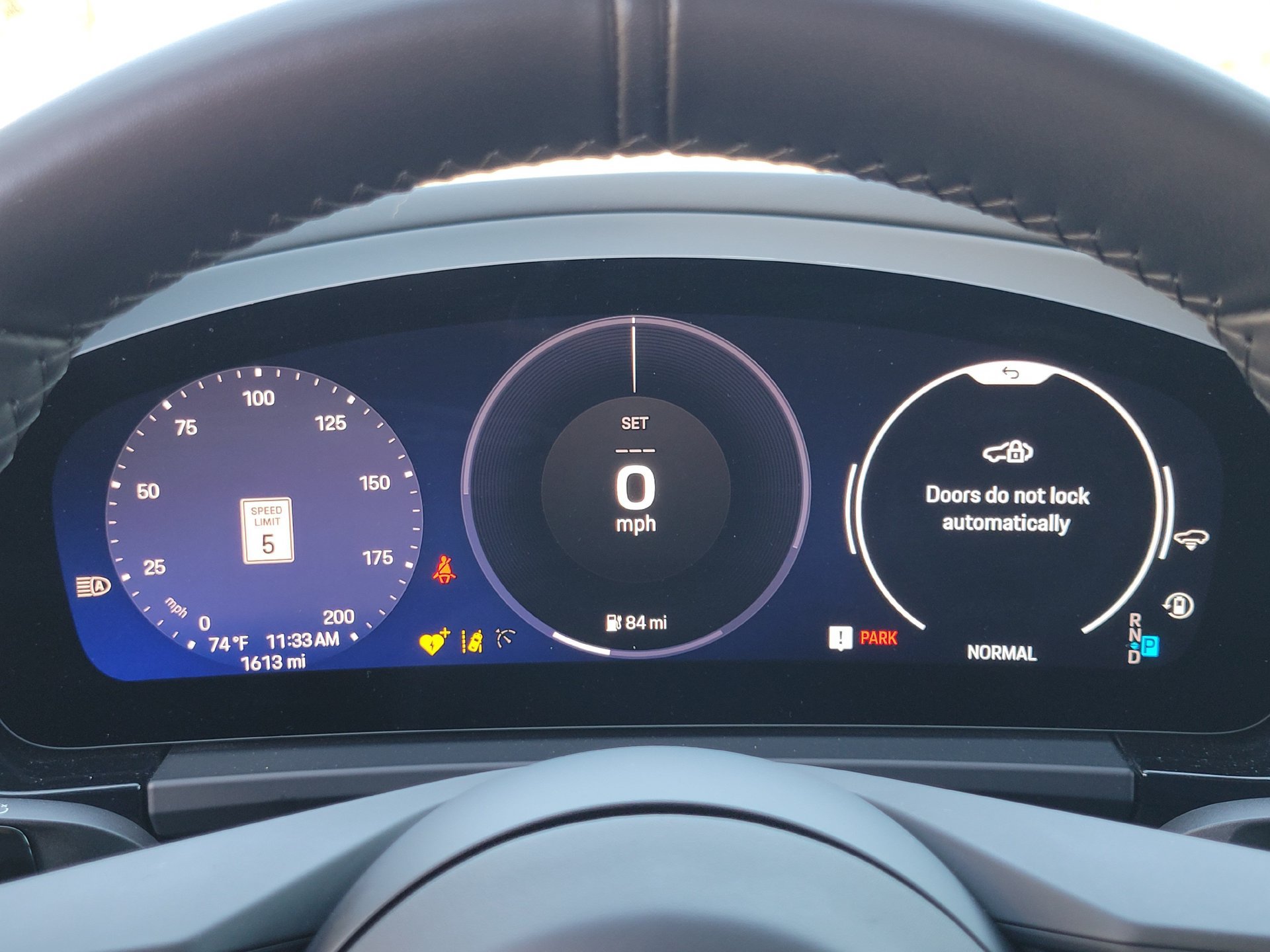 Used 2025 Porsche Macan Electric RWD image 13