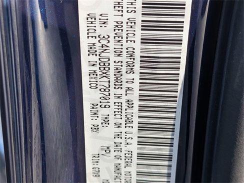 Used 2019 Jeep Compass Latitude w/ Cold Weather Group image 32