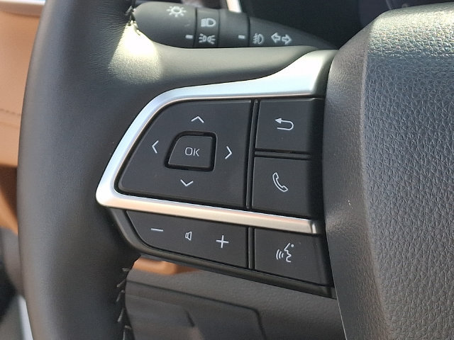 Used 2026 Toyota Highlander XLE AWD/4WD image 7