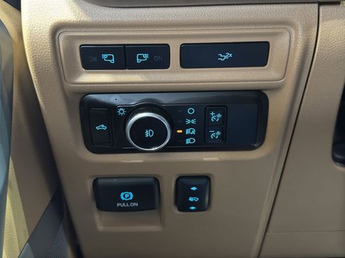 Used 2023 Ford F150 Lariat w/ Equipment Group 502A High image 33