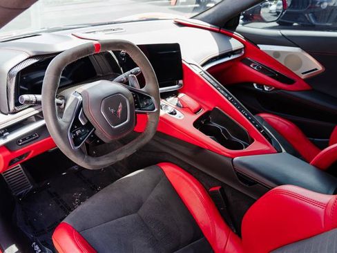 Used 2023 Chevrolet Corvette Stingray Premium Conv w/ Z51 Performance Package RWD image 14