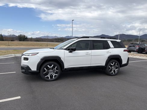 New 2026 Subaru Outback Touring XT image 4