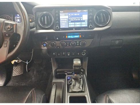 Used 2021 Toyota Tacoma TRD Pro AWD/4WD image 19