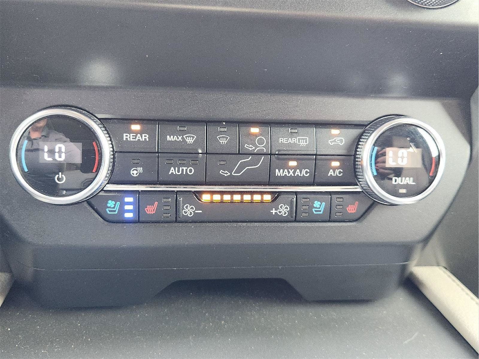 Used 2020 Ford Expedition XLT w/ Equipment Group 202A RWD image 20