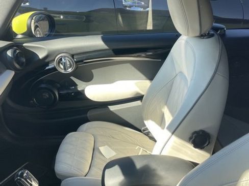 Used 2023 MINI Cooper S image 8