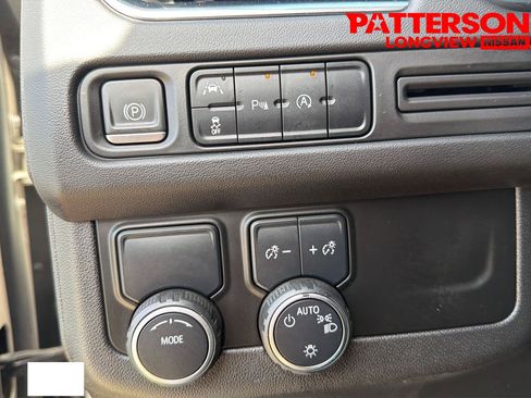 Used 2023 Chevrolet Tahoe LT RWD image 9