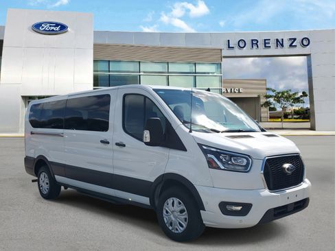 Used 2023 Ford Transit 350 XLT image 3