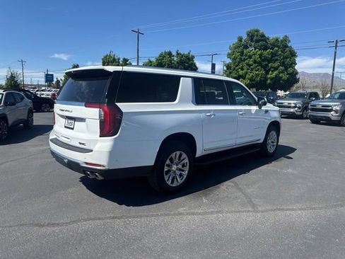 Used 2025 GMC Yukon XL Denali AWD/4WD image 7