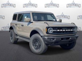 New 2026 Ford Bronco Outer Banks AWD/4WD video 1