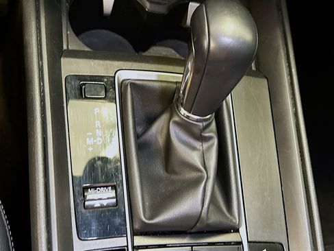 Used 2025 MAZDA CX-50 AWD 2.5 S w/ Premium Package image 25