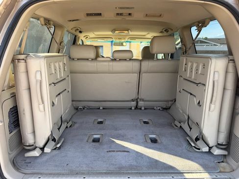 Used 2004 Toyota Land Cruiser w/ Convenience Pkg AWD/4WD image 14