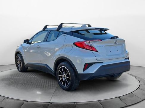 Used 2021 Toyota C-HR LE image 3