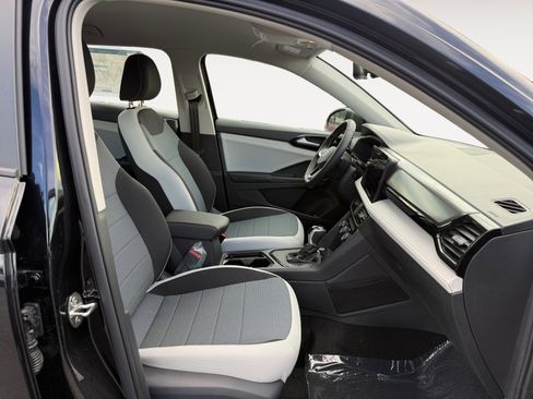 New 2026 Volkswagen Taos S image 19