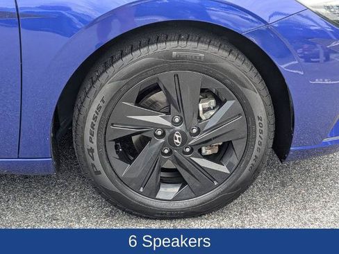 Used 2022 Hyundai Elantra Blue FWD image 11
