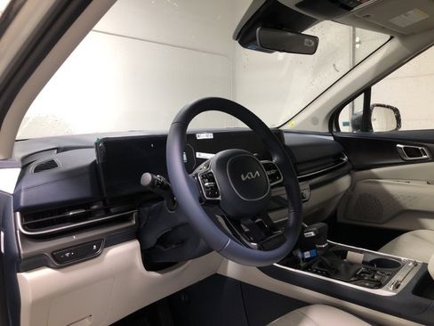 New 2026 Kia Carnival SX w/ SX Dark Edition Package image 21