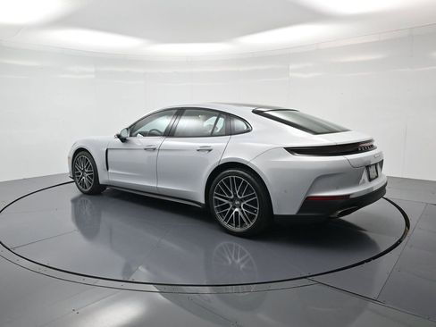 Certified 2026 Porsche Panamera image 3