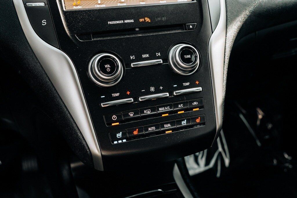 Used 2019 Lincoln MKC Reserve w/ MKC Climate Package AWD/4WD image 32