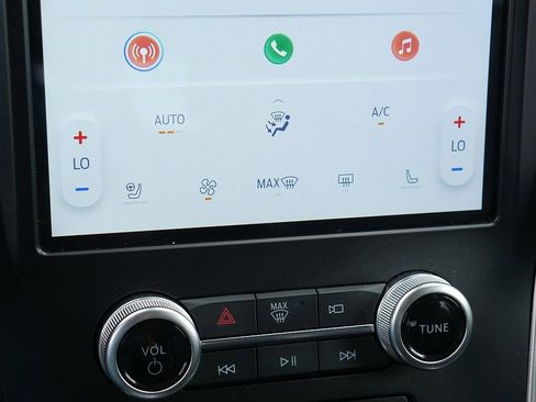 Used 2024 Ford Edge SEL w/ Convenience Package image 38