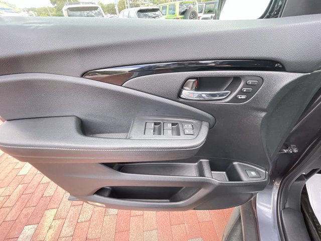 Used 2018 Honda Ridgeline RTL-E image 10