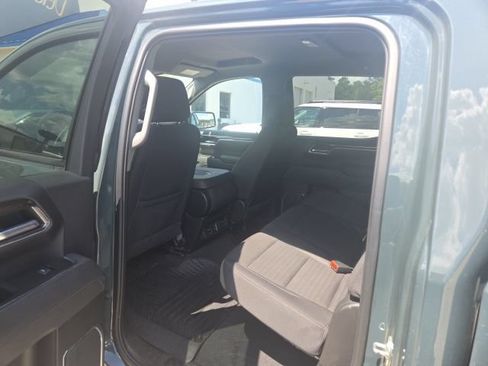 Used 2025 Chevrolet Silverado 1500 LT AWD/4WD image 33