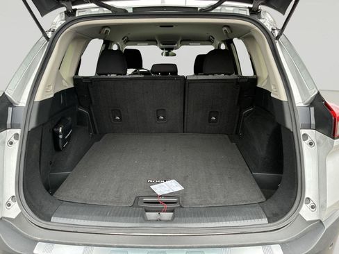 Used 2023 Nissan Rogue SV AWD/4WD image 13