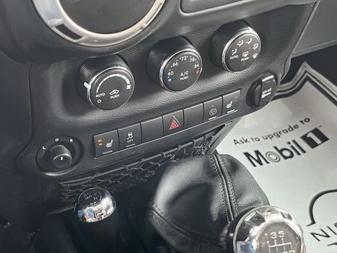 Used 2017 Jeep Wrangler Unlimited Sahara w/ Dual Top Group AWD/4WD image 22