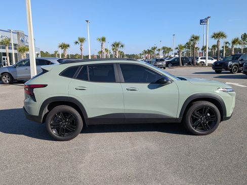 Used 2025 Chevrolet Trax ACTIV w/ Driver Confidence Package image 3