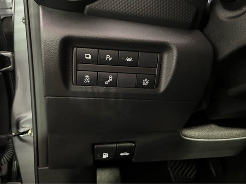 Used 2025 Nissan Kicks Play S image 16