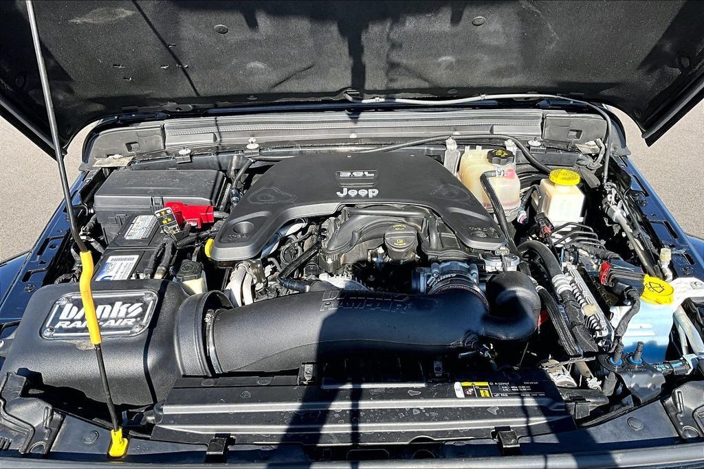 Used 2020 Jeep Gladiator Overland AWD/4WD image 10