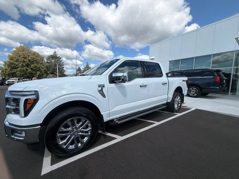 Used 2024 Ford F150 Lariat w/ FX4 Off-Road Package AWD/4WD image 11