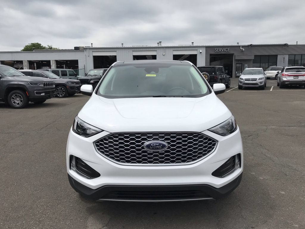 Used 2023 Ford Edge SEL w/ Convenience Package AWD/4WD image 7