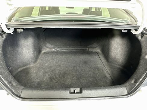 Used 2019 Honda Civic Touring image 26