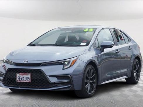 Certified 2023 Toyota Corolla SE w/ SE Premium Package FWD image 1