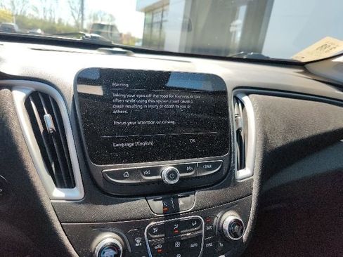 Used 2023 Chevrolet Malibu LT FWD image 37
