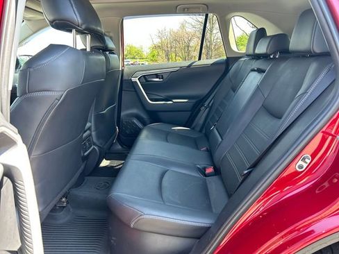 Used 2021 Toyota RAV4 Limited AWD/4WD image 25